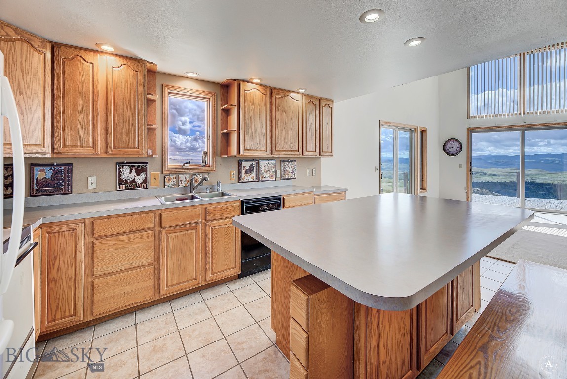 199 Mountain View Trail Property Photo 8