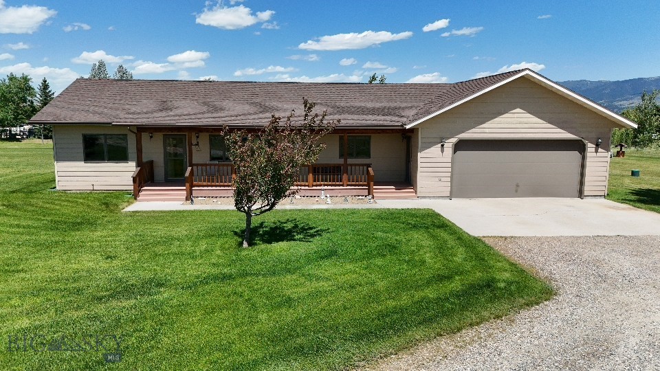 5 Ginger Quill Court Property Photo 2