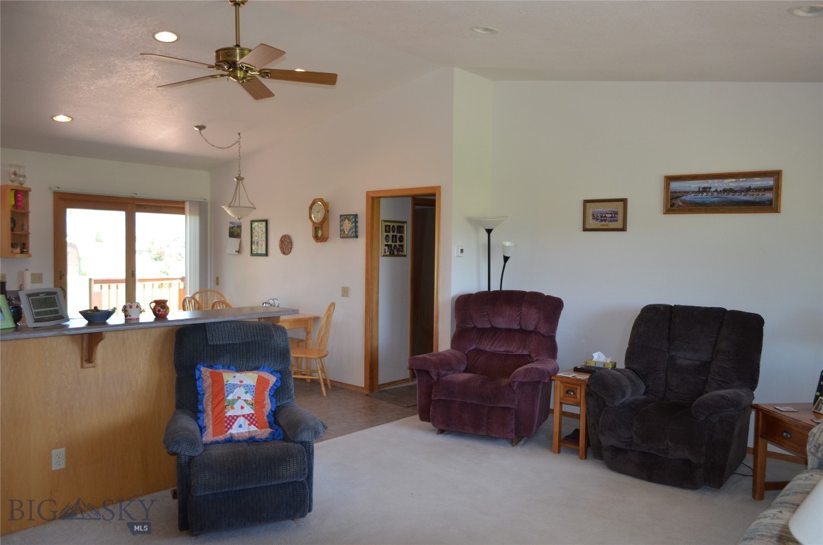 5 Ginger Quill Court Property Photo 6