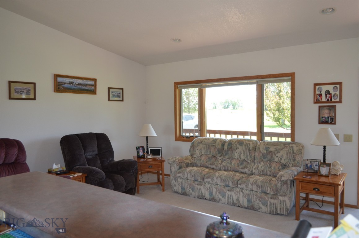 5 Ginger Quill Court Property Photo 11