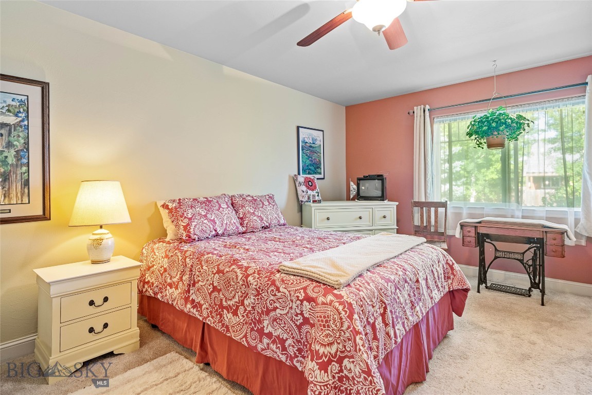 944 Forest Glen Drive Property Photo 31