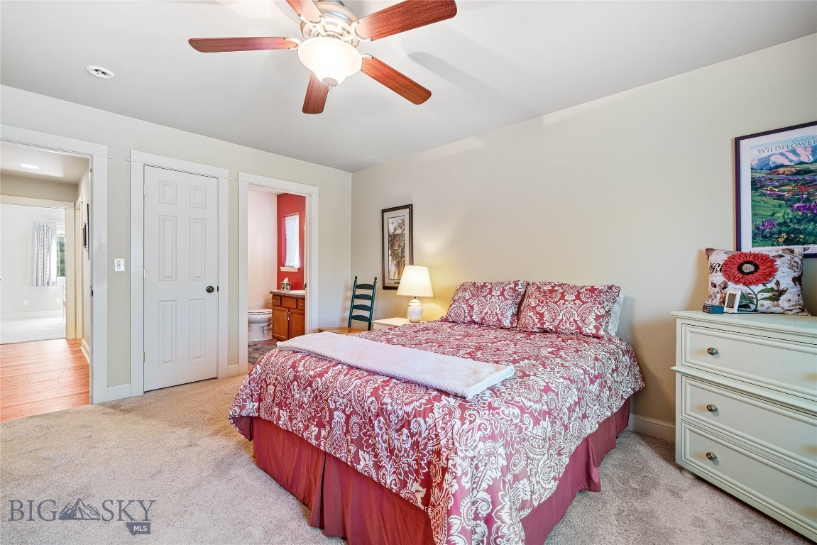 944 Forest Glen Drive Property Photo 35