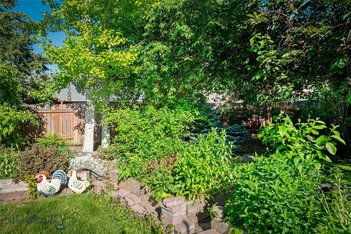 944 Forest Glen Drive Property Photo 37