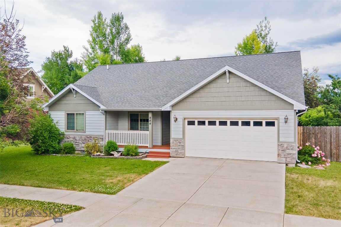944 Forest Glen Drive Property Photo 43