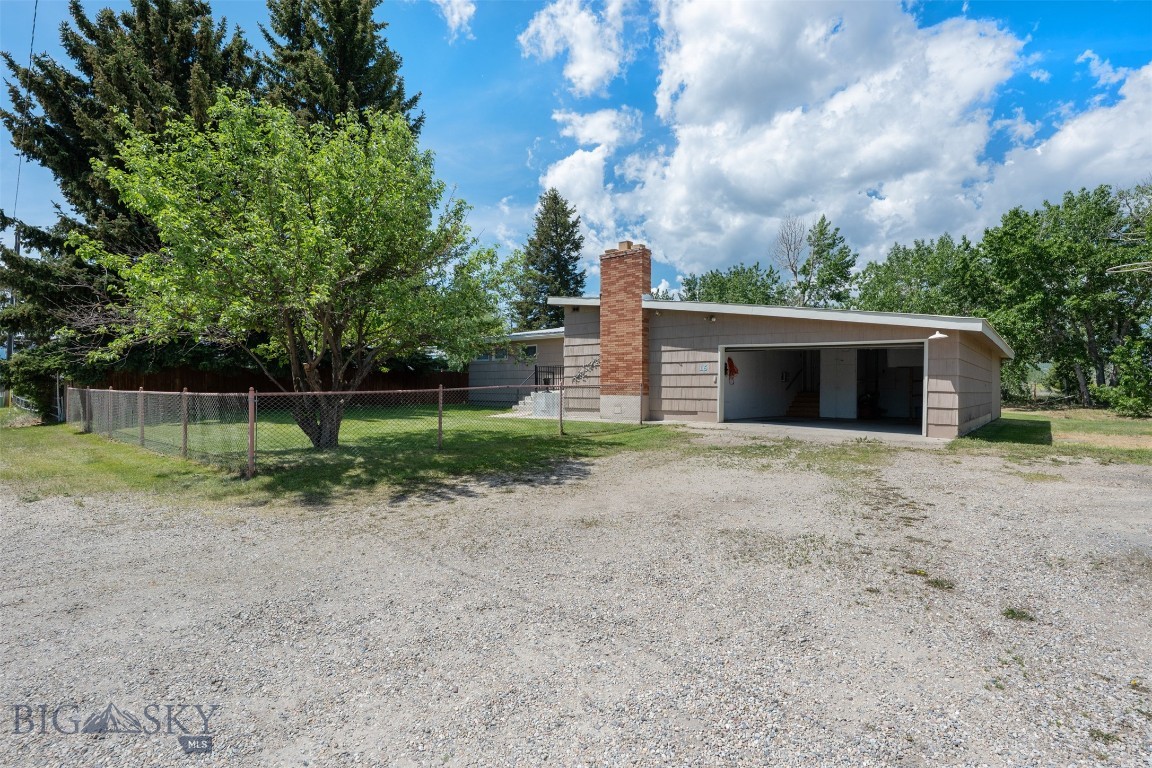 16 N White Street Property Photo 3