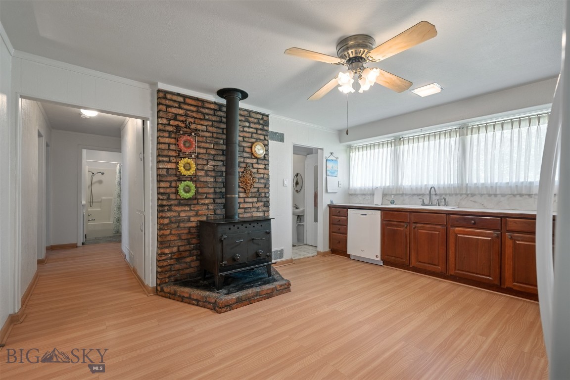 16 N White Street Property Photo 10