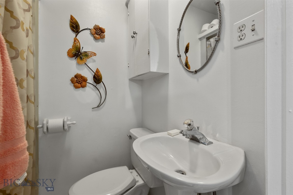 16 N White Street Property Photo 15