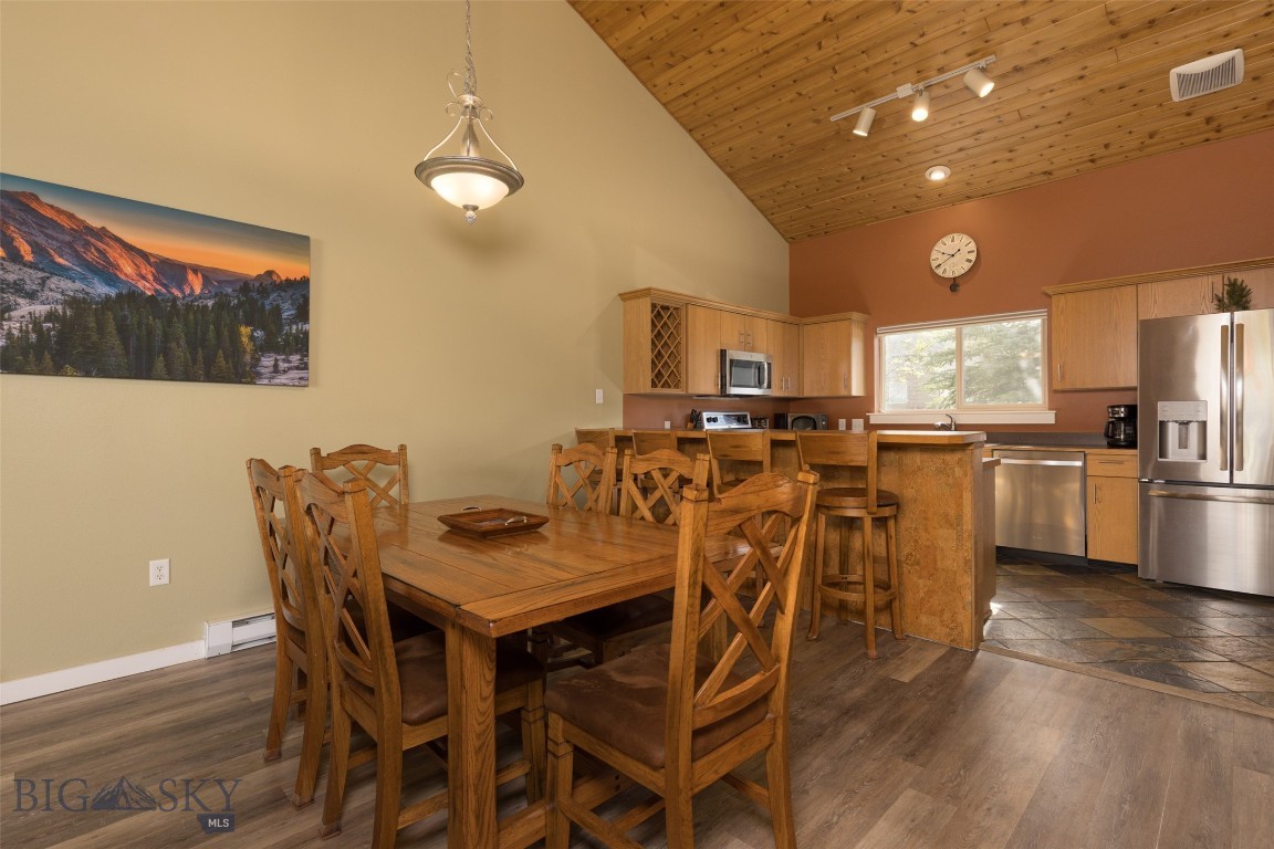 456 Firelight Property Photo 27