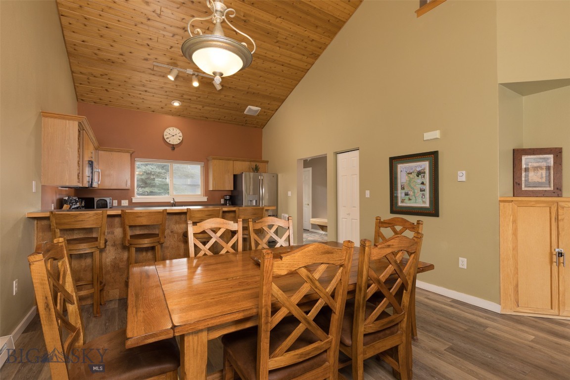 456 Firelight Property Photo 37