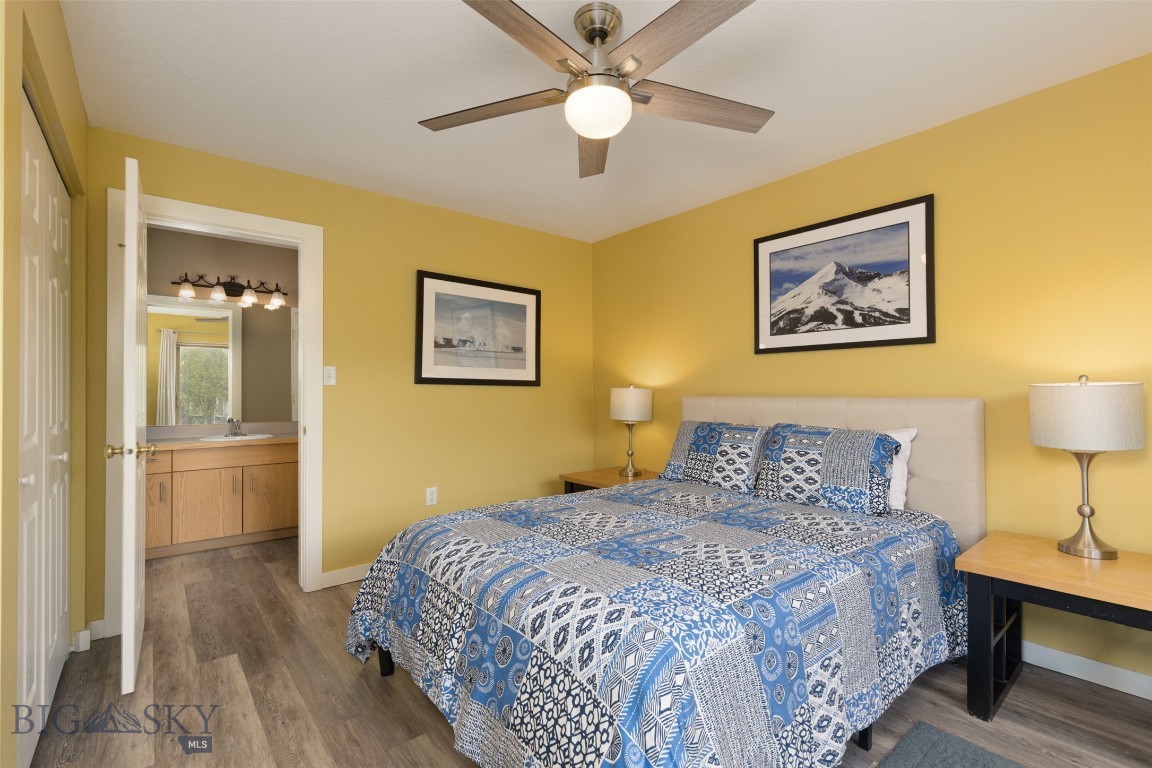 456 Firelight Property Photo 45