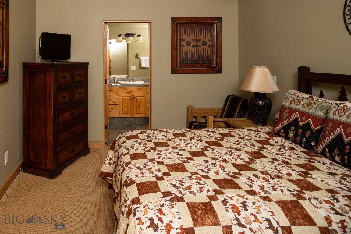 2 Happy Trails Property Photo 19