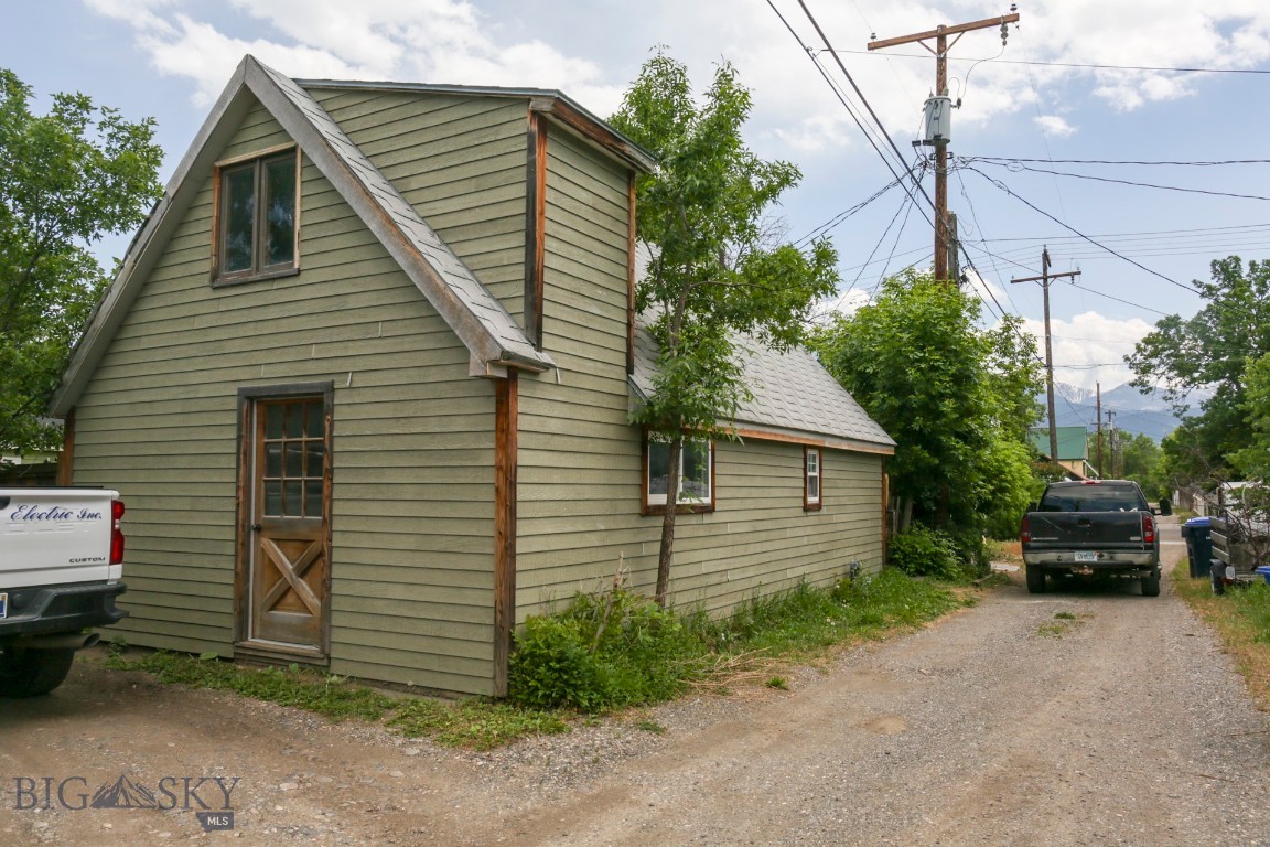 326 S 5th Street Property Photo 9