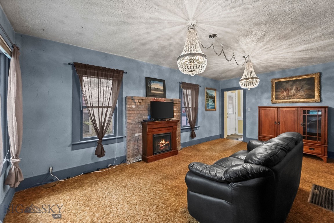 523 N I Street Property Photo 8