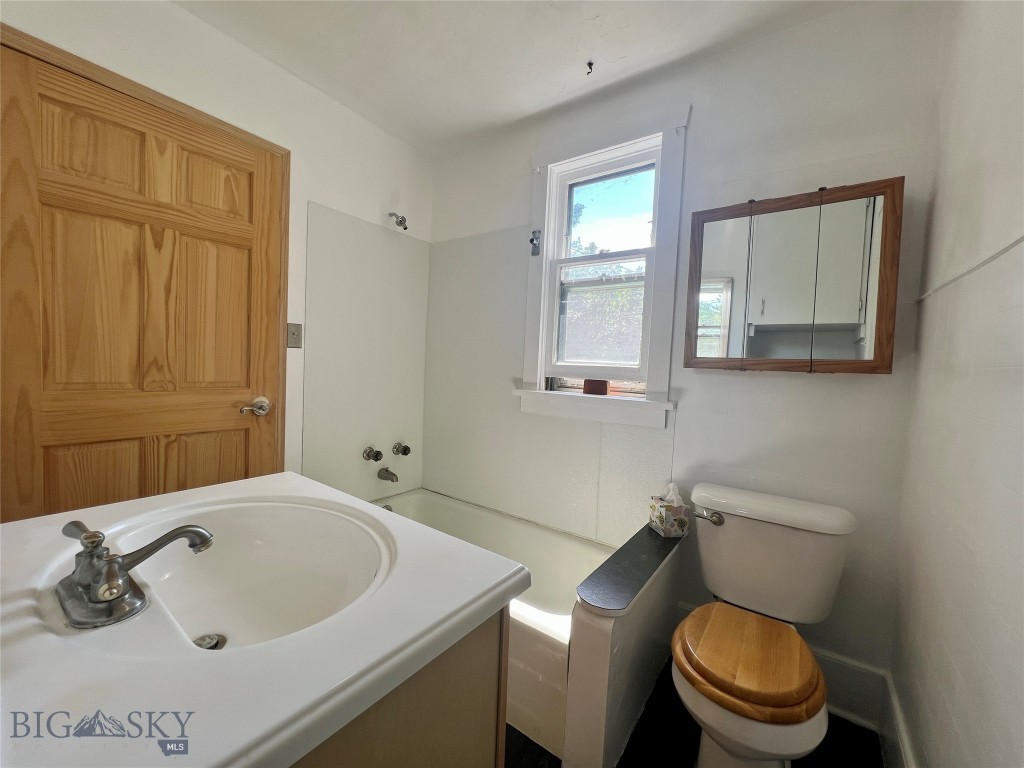 523 N I Street Property Photo 26