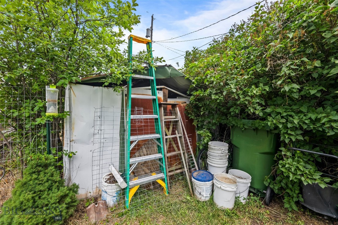 523 N I Street Property Photo 37