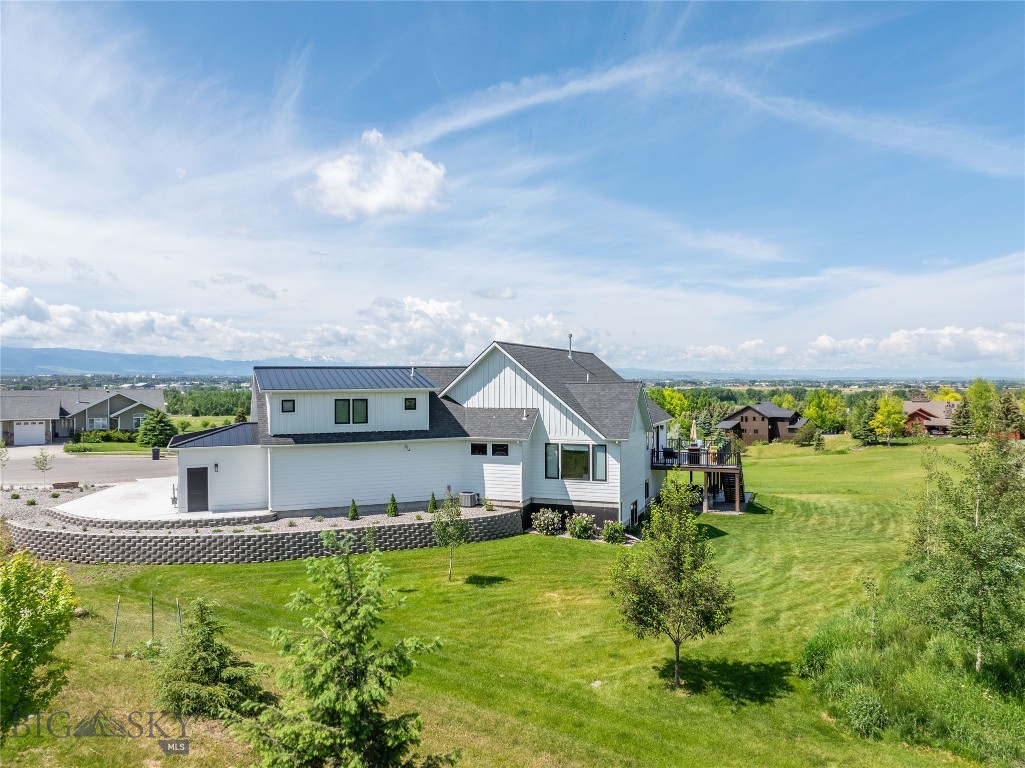 1055 Caddie Court Property Photo 4
