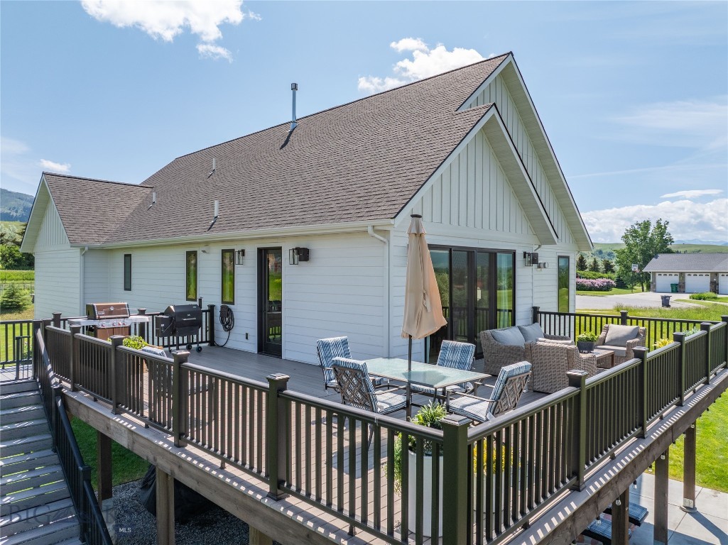1055 Caddie Court Property Photo 6