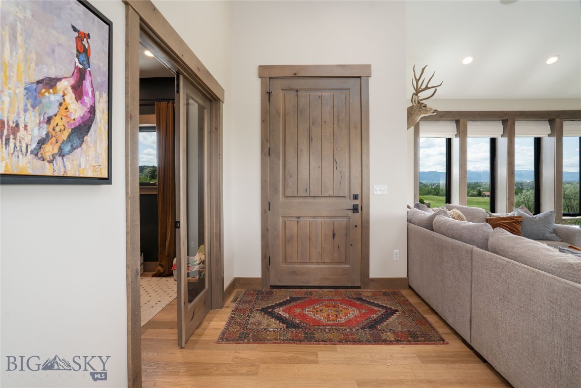 1055 Caddie Court Property Photo 8