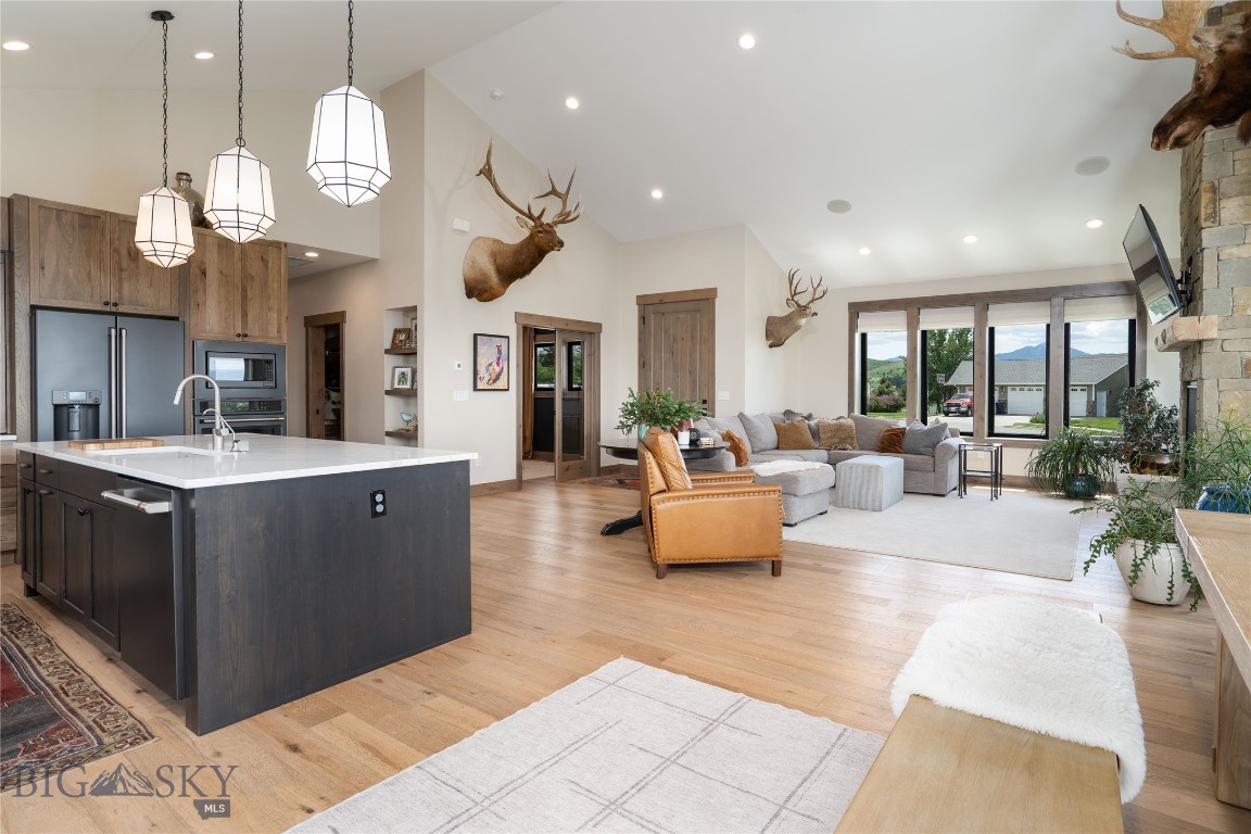 1055 Caddie Court Property Photo 11