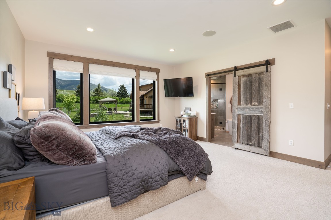 1055 Caddie Court Property Photo 23