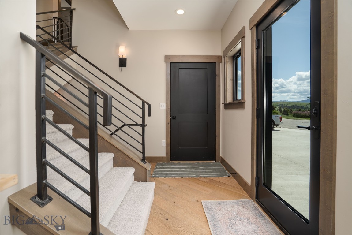 1055 Caddie Court Property Photo 32