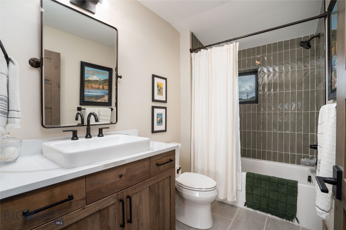 1055 Caddie Court Property Photo 37
