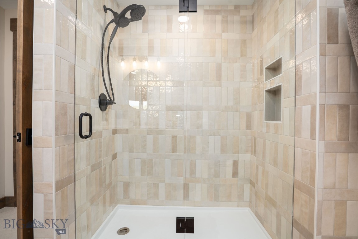 1055 Caddie Court Property Photo 56