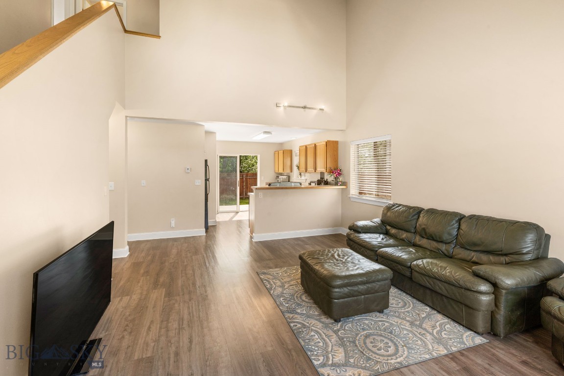 306 Golden Valley Drive Property Photo 8