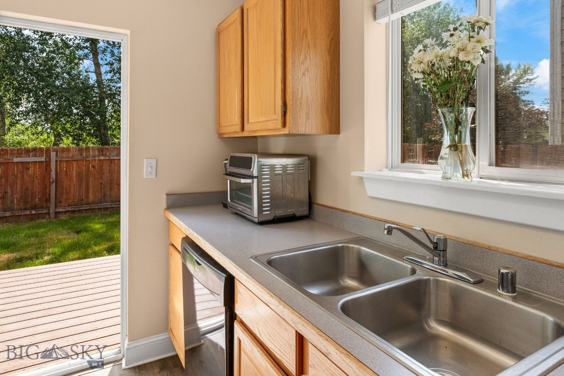 306 Golden Valley Drive Property Photo 10