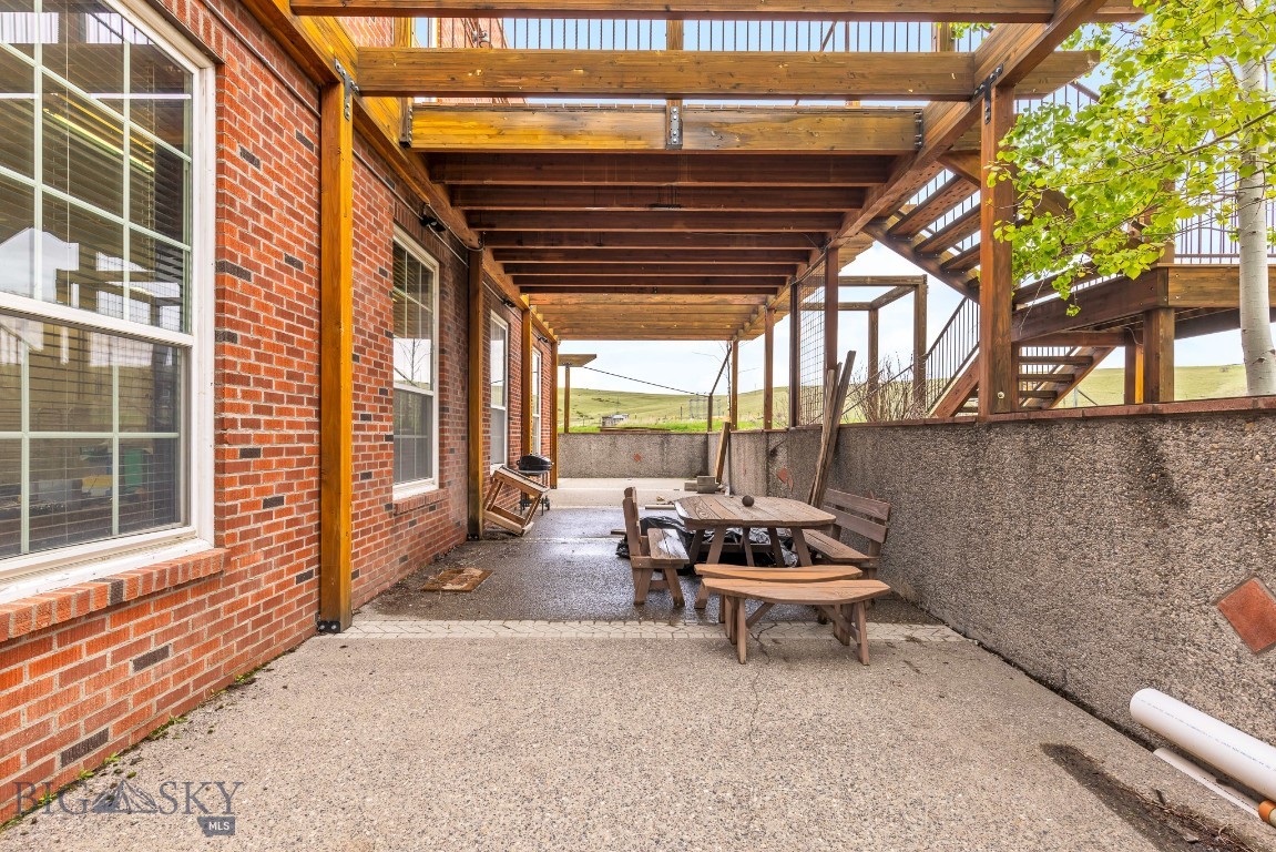 5400 Frontage Road Property Photo 11