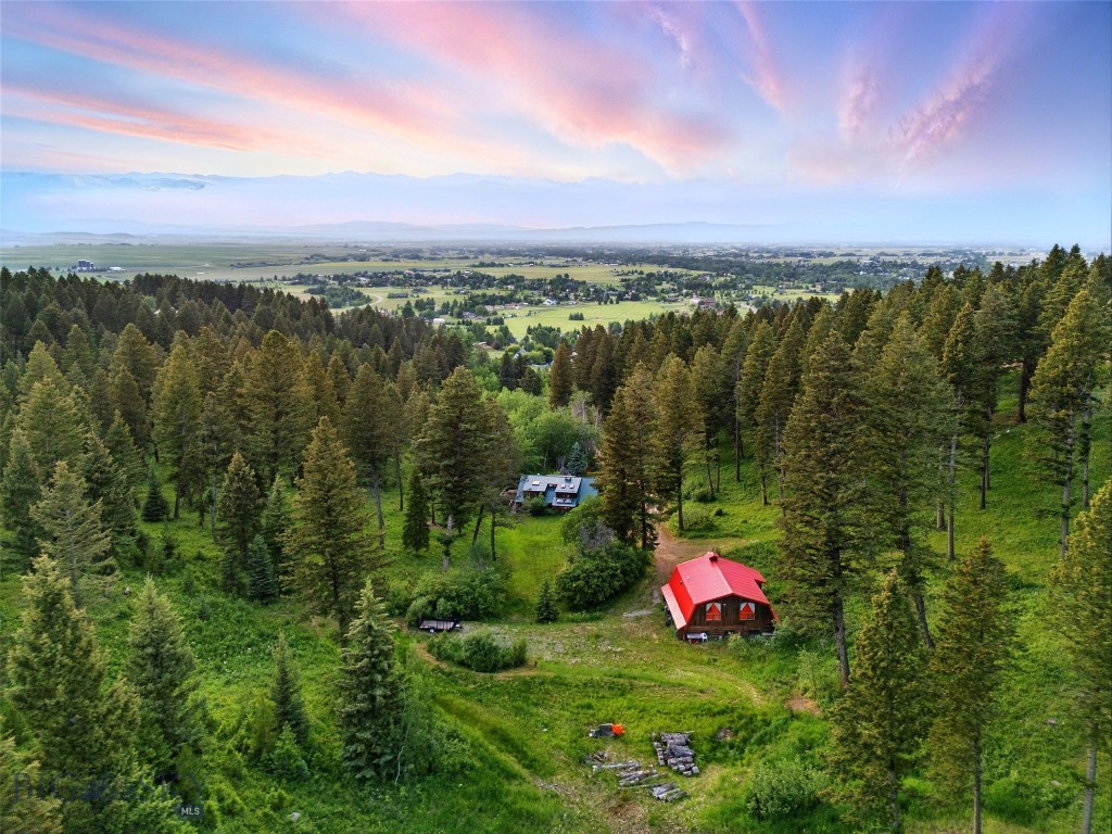 750 Black Bear Road Property Photo 1