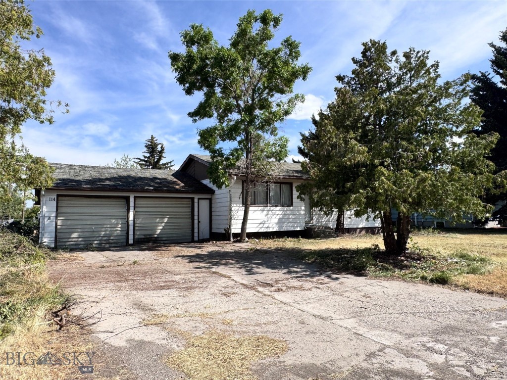 114 N Hoffman Property Photo 1