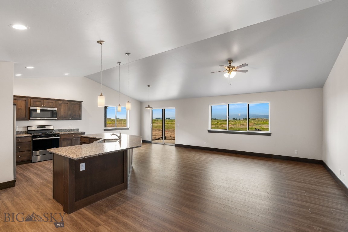 2019 Waterfall Trail Property Photo 2