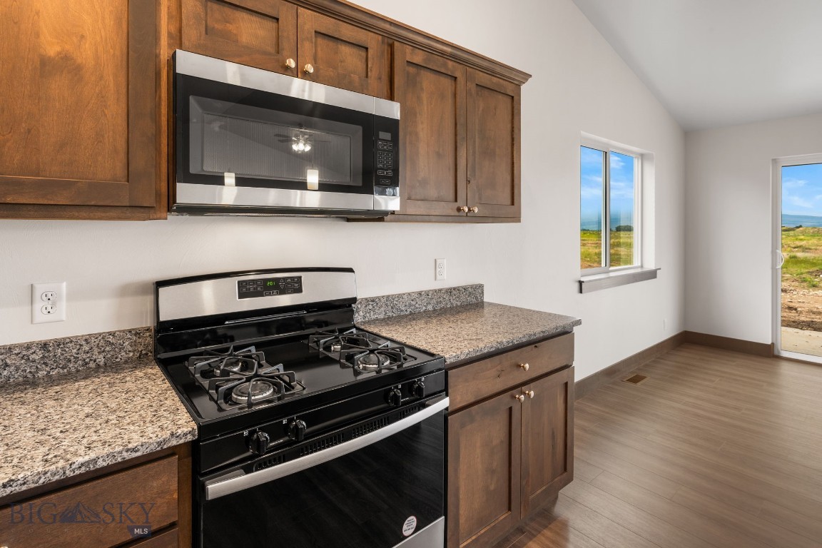 2019 Waterfall Trail Property Photo 5
