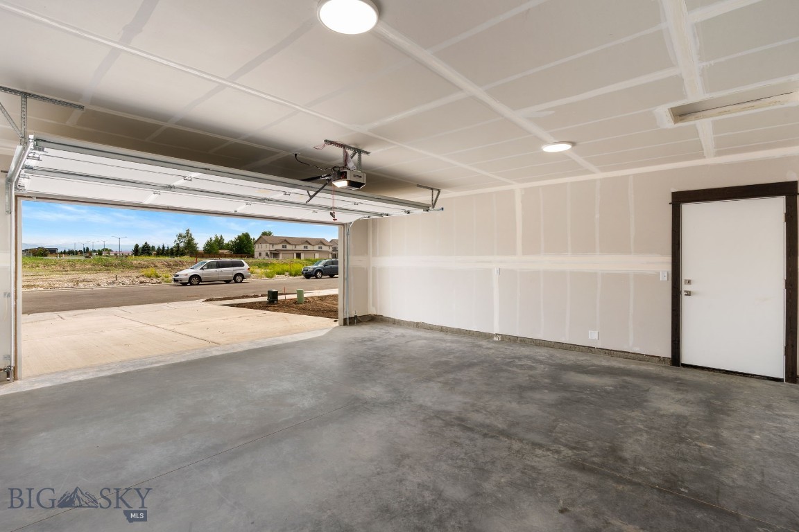2019 Waterfall Trail Property Photo 7