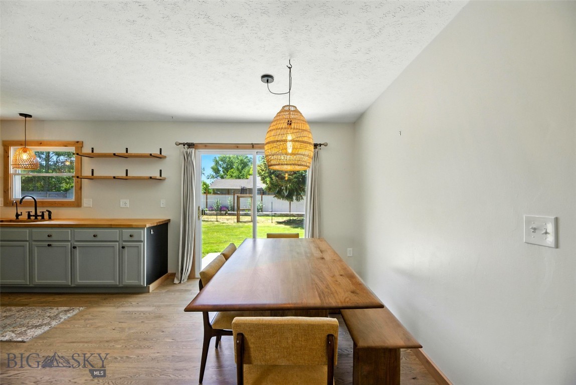 11 N Yellowstone Avenue Property Photo 9