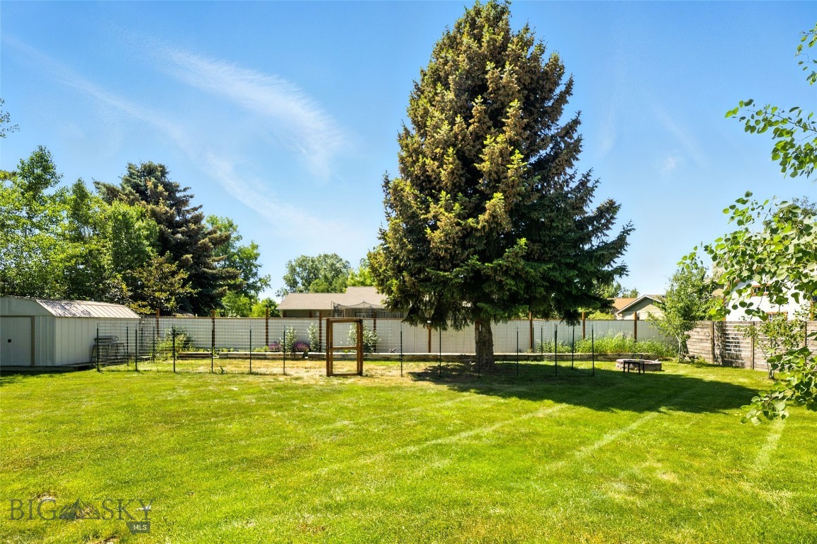 11 N Yellowstone Avenue Property Photo 39