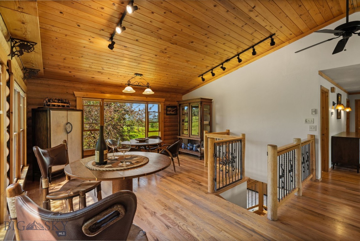 8965 Sandy Creek Lane Property Photo 15