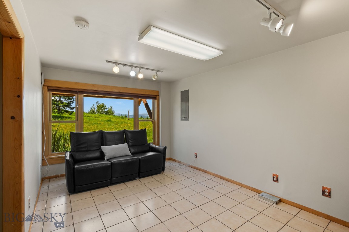 8965 Sandy Creek Lane Property Photo 40