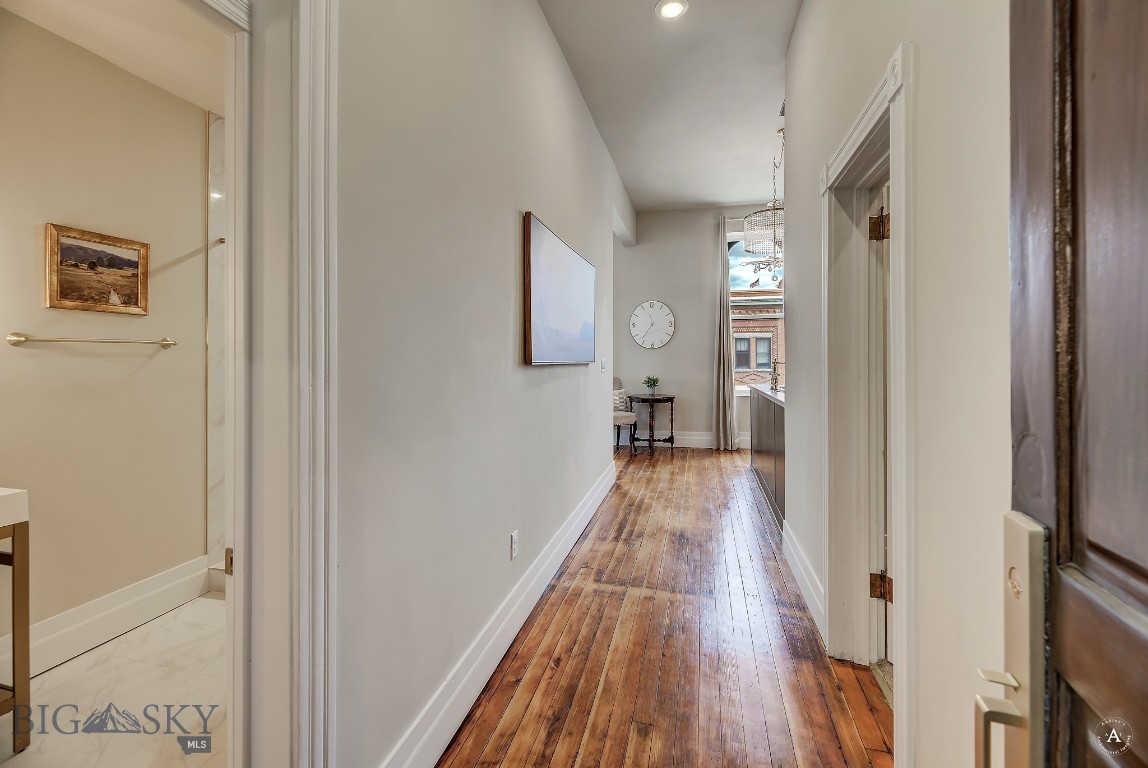 140 W Park Street Property Photo 7