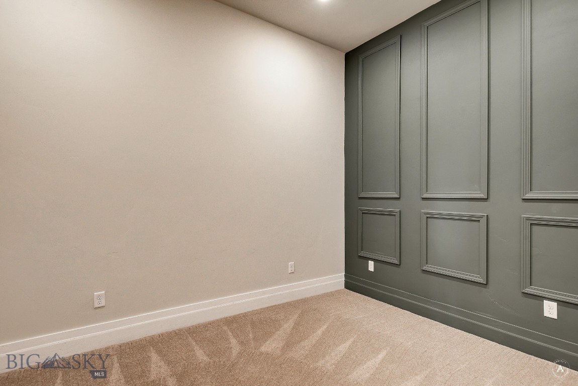 140 W Park Street Property Photo 12