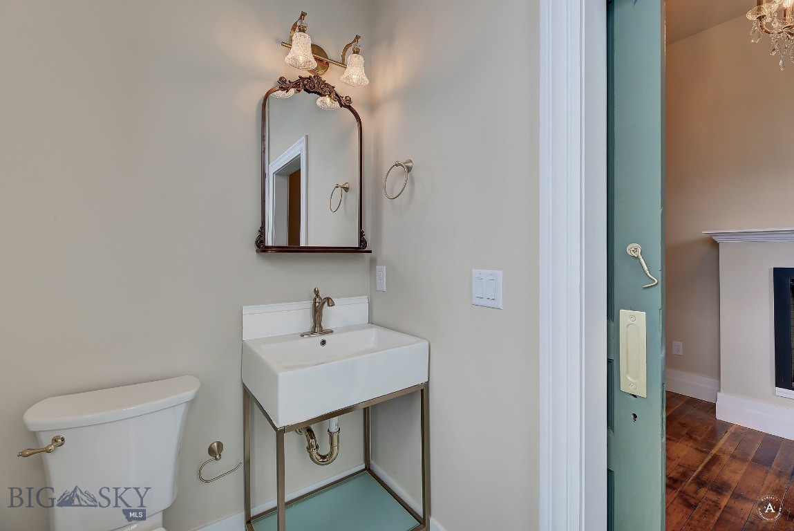 140 W Park Street Property Photo 46