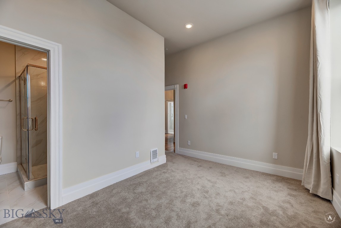140 W Park Street Property Photo 55
