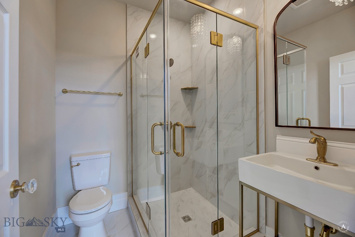 140 W Park Street Property Photo 56
