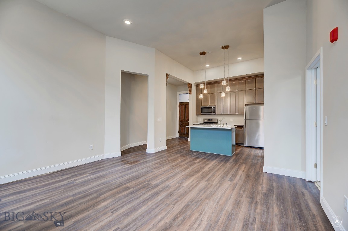 140 W Park Street Property Photo 62