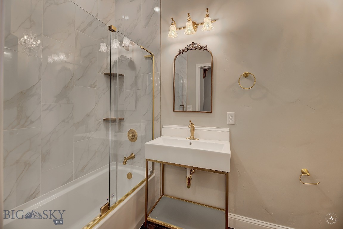 140 W Park Street Property Photo 64