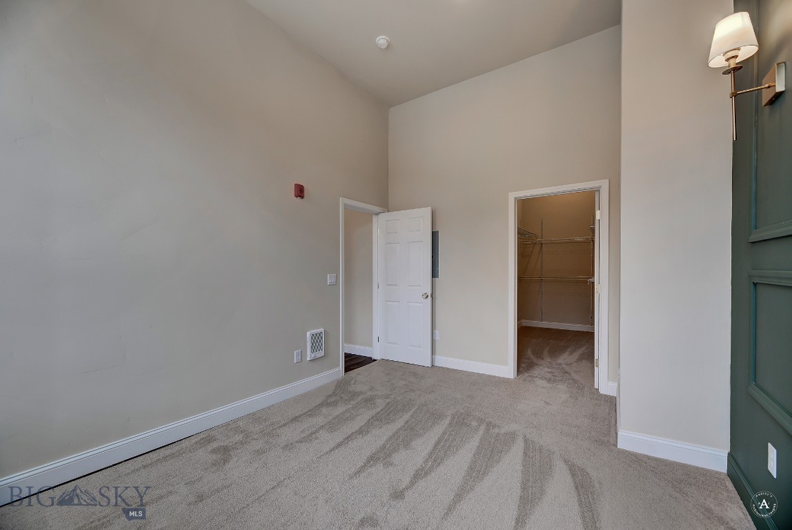140 W Park Street Property Photo 68