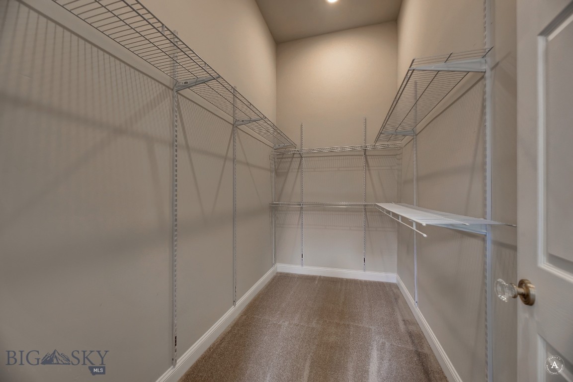 140 W Park Street Property Photo 69