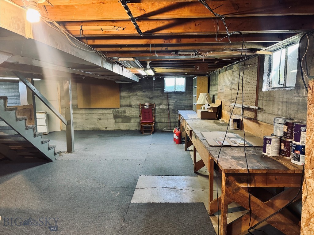 124 N Geyser Street Property Photo 13