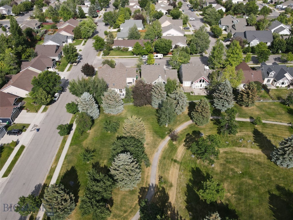 911 N Aster Property Photo 57